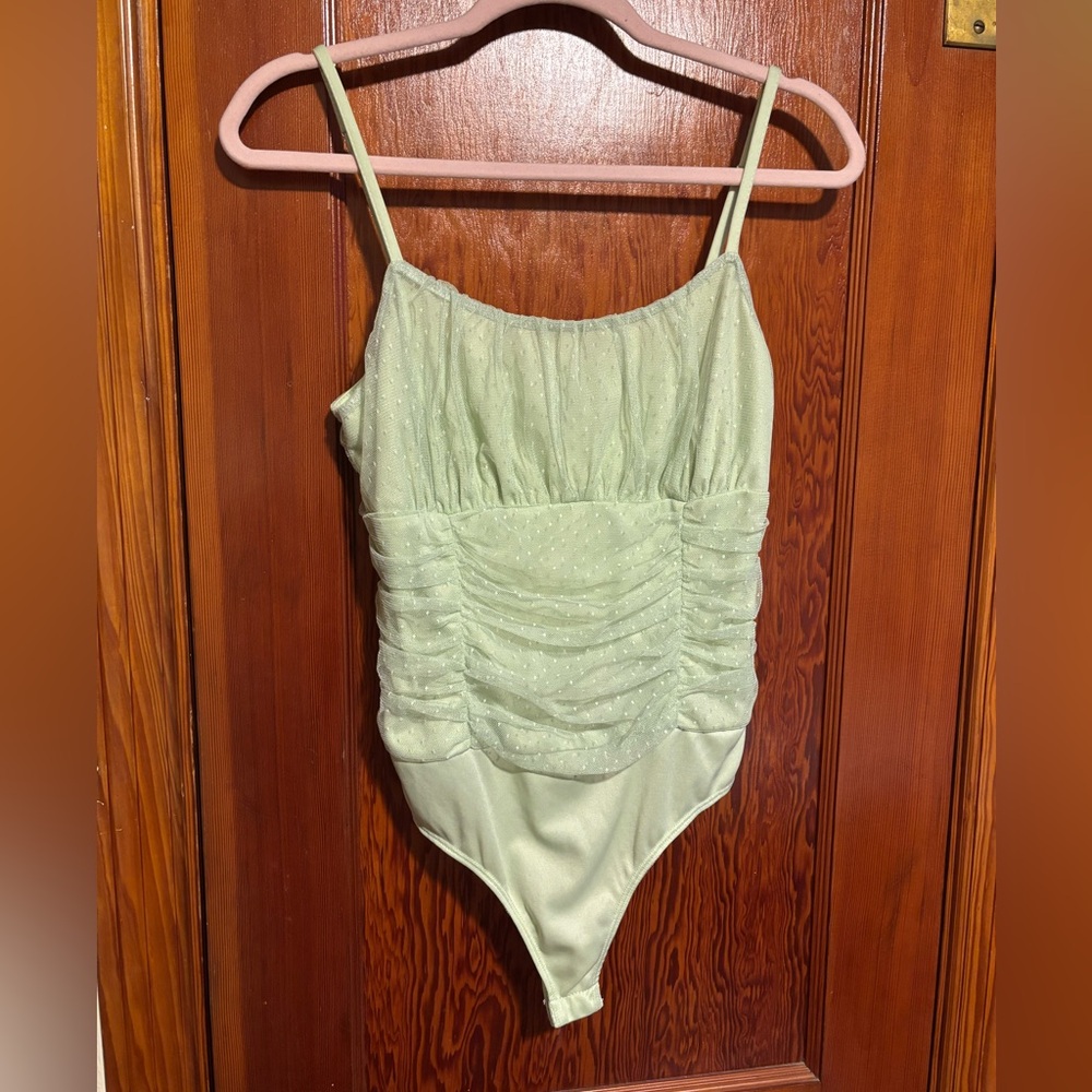 LE LIS Light Green Bodysuit Size Large - Picture 1 of 6